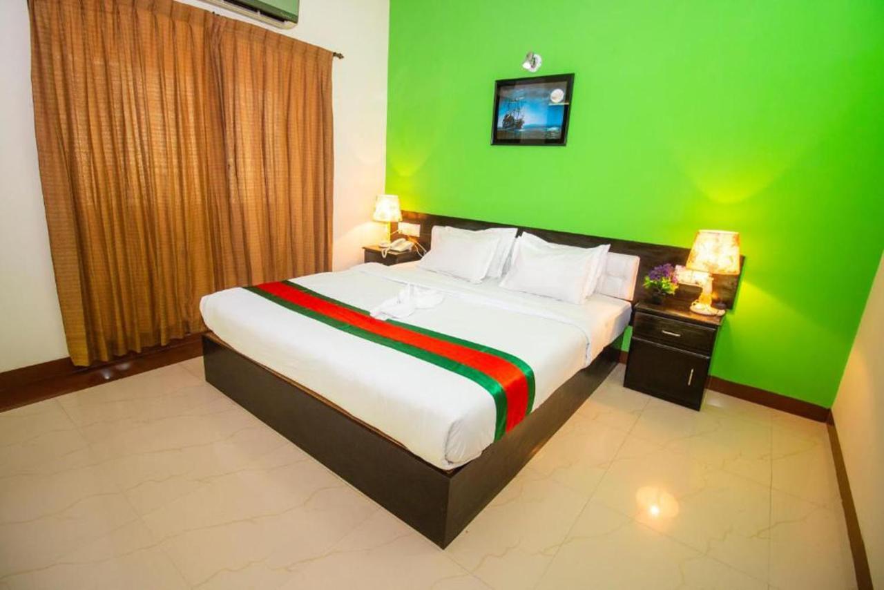 Hotel The Rahmania International Dhaka Exterior photo